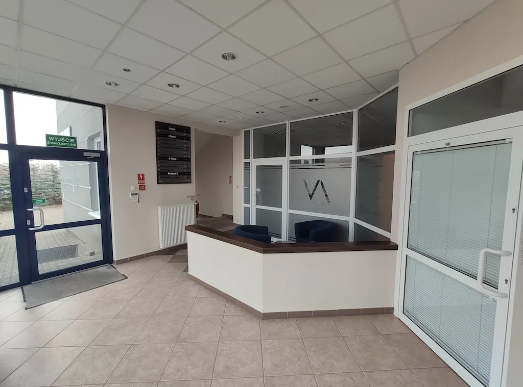 Hol przy wejściu głównym